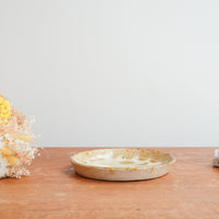 Minako Takizawa 滝沢三奈子 Small Yellow Flower Plate MW01