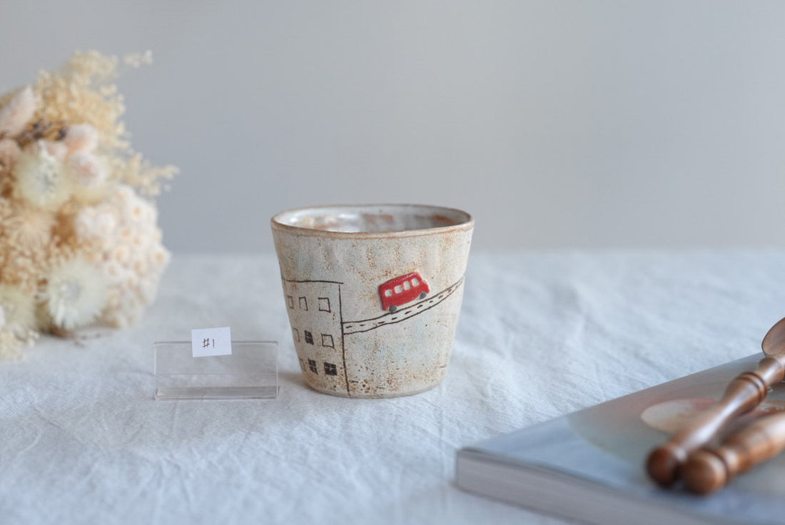 Akemi Suzuki 鈴木明美 - White Wall Collection Free Cup AS25