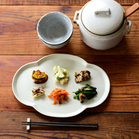 Studio M' Kamon Plate Flower-shaped