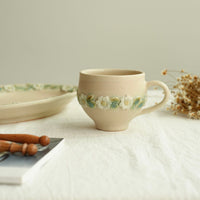 谷口なづみ Flower Embossed Ceramic Mug