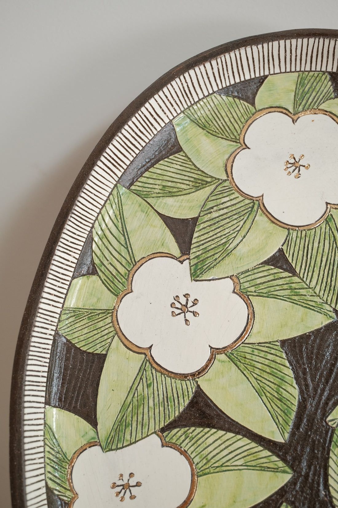 Cool Banana Black Pottery with Gold Detailing Large Oval Serving Plate