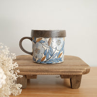 Cool Banana Black Pottery with Gold Detailing Mug with Lid