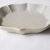 Mashiko Pottery Yoshizawa Light Brown/Blue Flower Shaped Plate