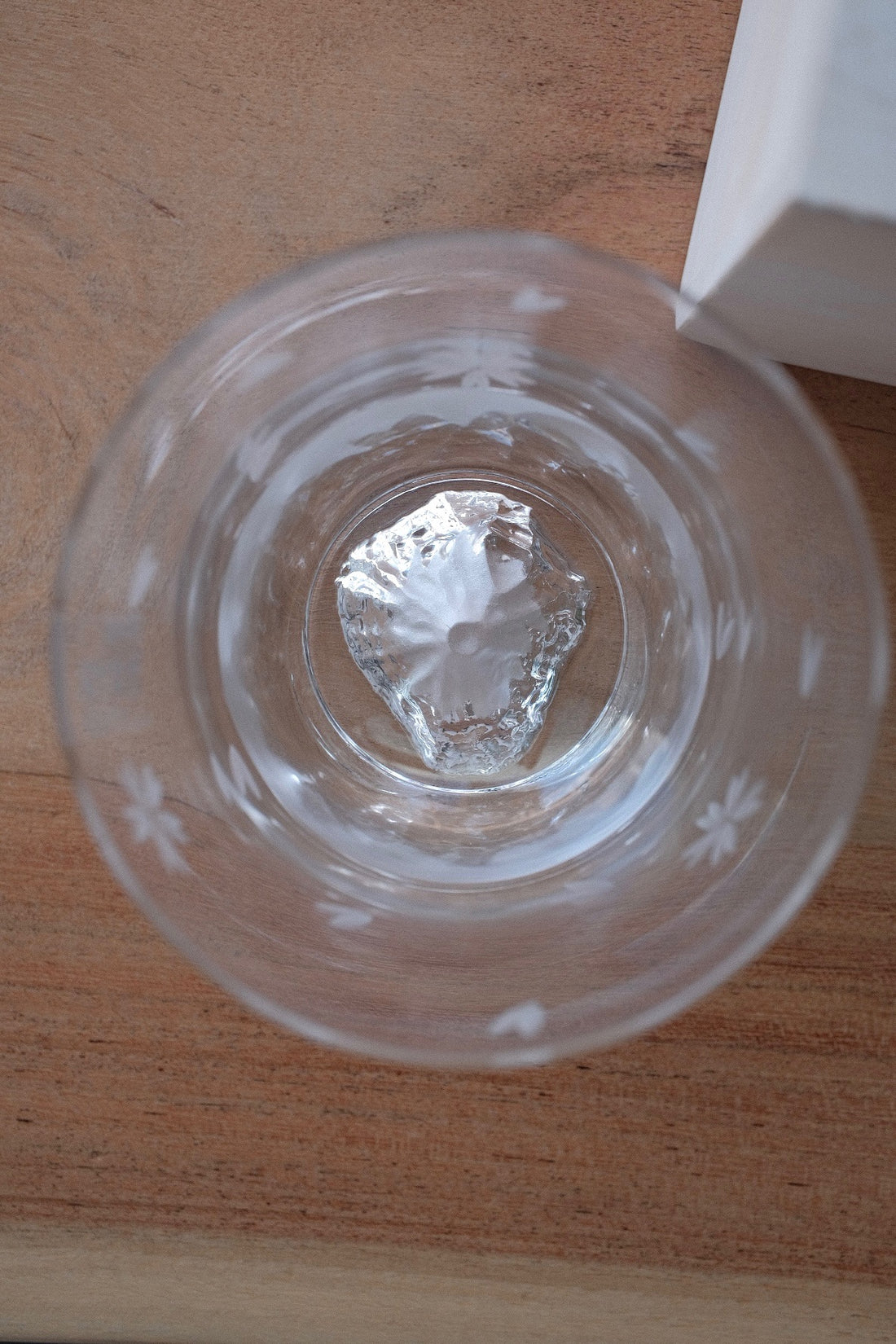 Edo Glass Mt. Fuji Glass Tumbler with Sakura Petal - Large 280ml