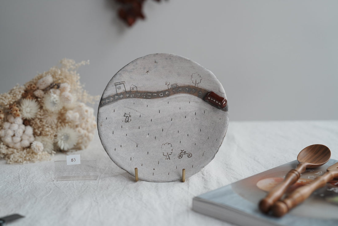 Akemi Suzuki 鈴木明美 - Road Collection Red Car 15cm Plate AS18