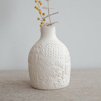 Natsumi Iino 飯野夏實 Vase NI018