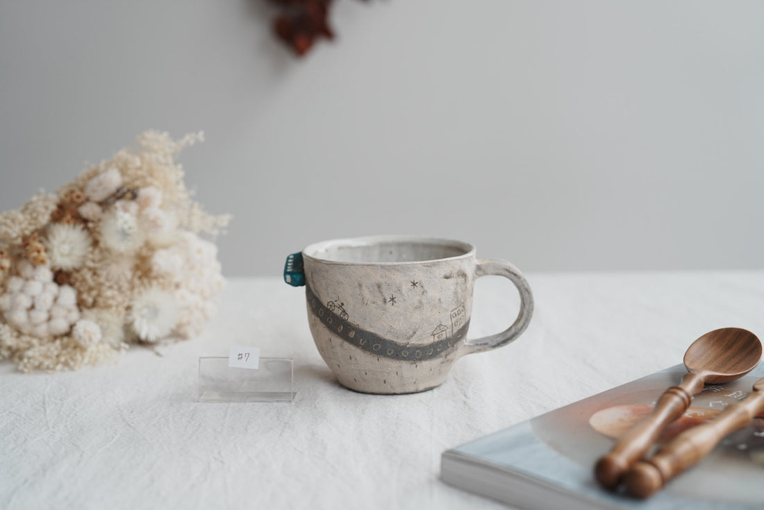 Akemi Suzuki 鈴木明美 - Road Collection Mug - Blue Car AS22