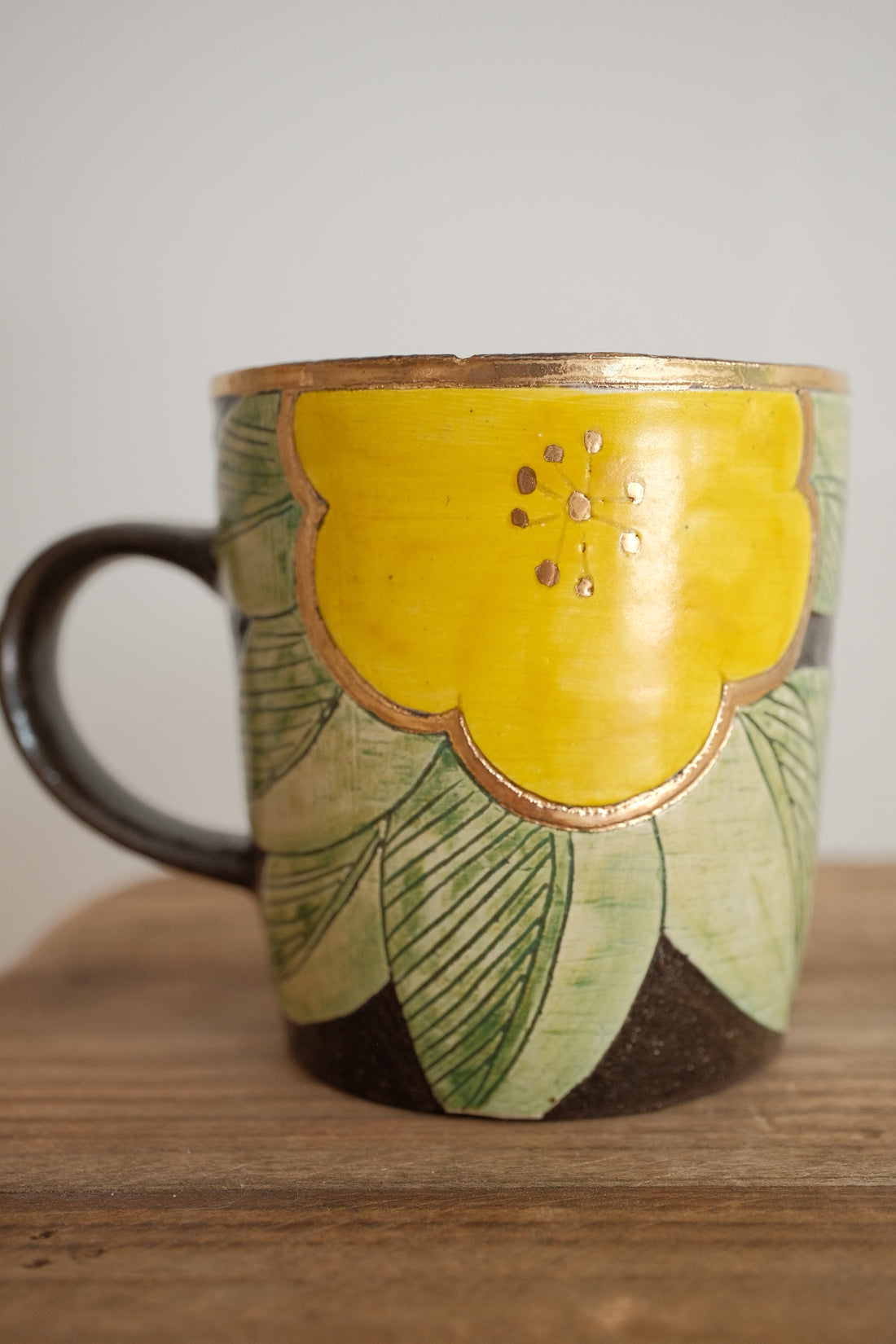 Cool Banana Black Pottery with Gold Detailing Mug - Flower