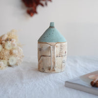 Akemi Suzuki 鈴木明美 - White Wall Collection Teapot AS24