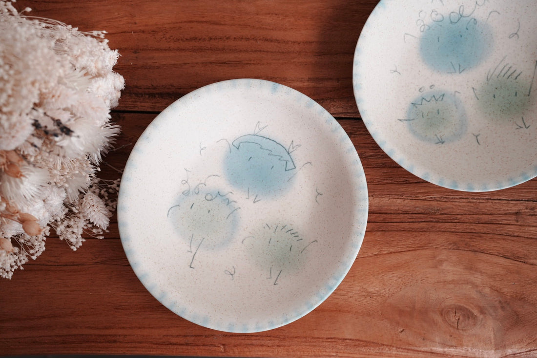 Zing Studio Hand-made Round Plate - Large Face