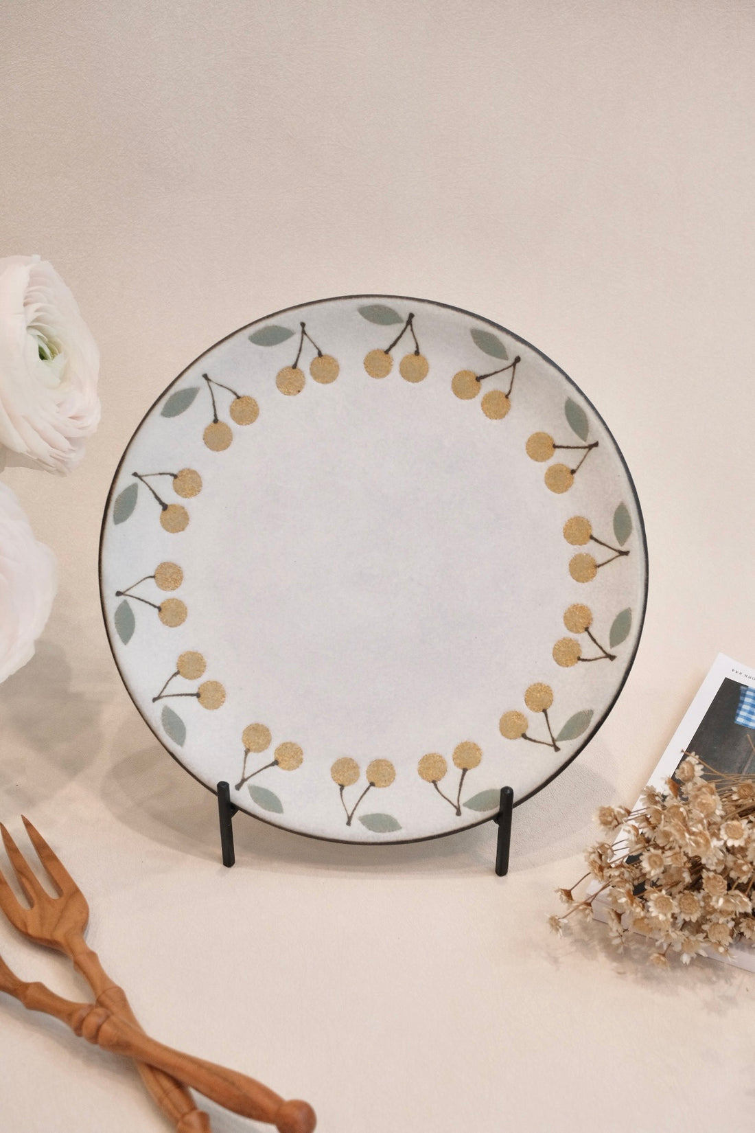 Kei Mitsumochi ミツ持啓 Large Plate - Yellow Cherry KM11