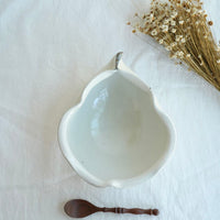 Hirokazu Furutani 古谷浩一 - White Pear Shaped 19cm Bowl HF20