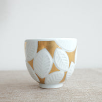 Natsumi Iino 飯野夏實 Small Sake Cup - White and Gold NI021