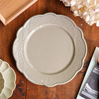 Atelier Gyuusha Large Floral Shape Round Plate