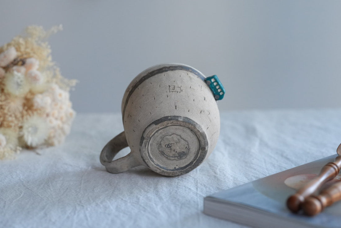 Akemi Suzuki 鈴木明美 - Road Collection Mug - Blue Car AS22