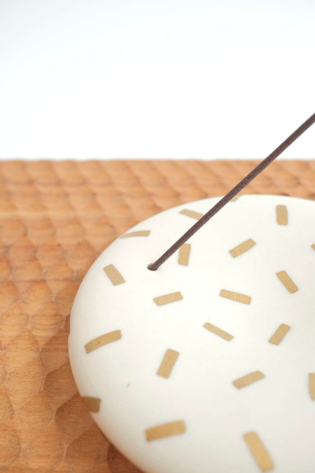 Natsumi Iino 飯野夏實 Incense Holder NI006