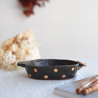 Akemi Suzuki 鈴木明美 - Dots Oval Baking Bowl - Small AS07