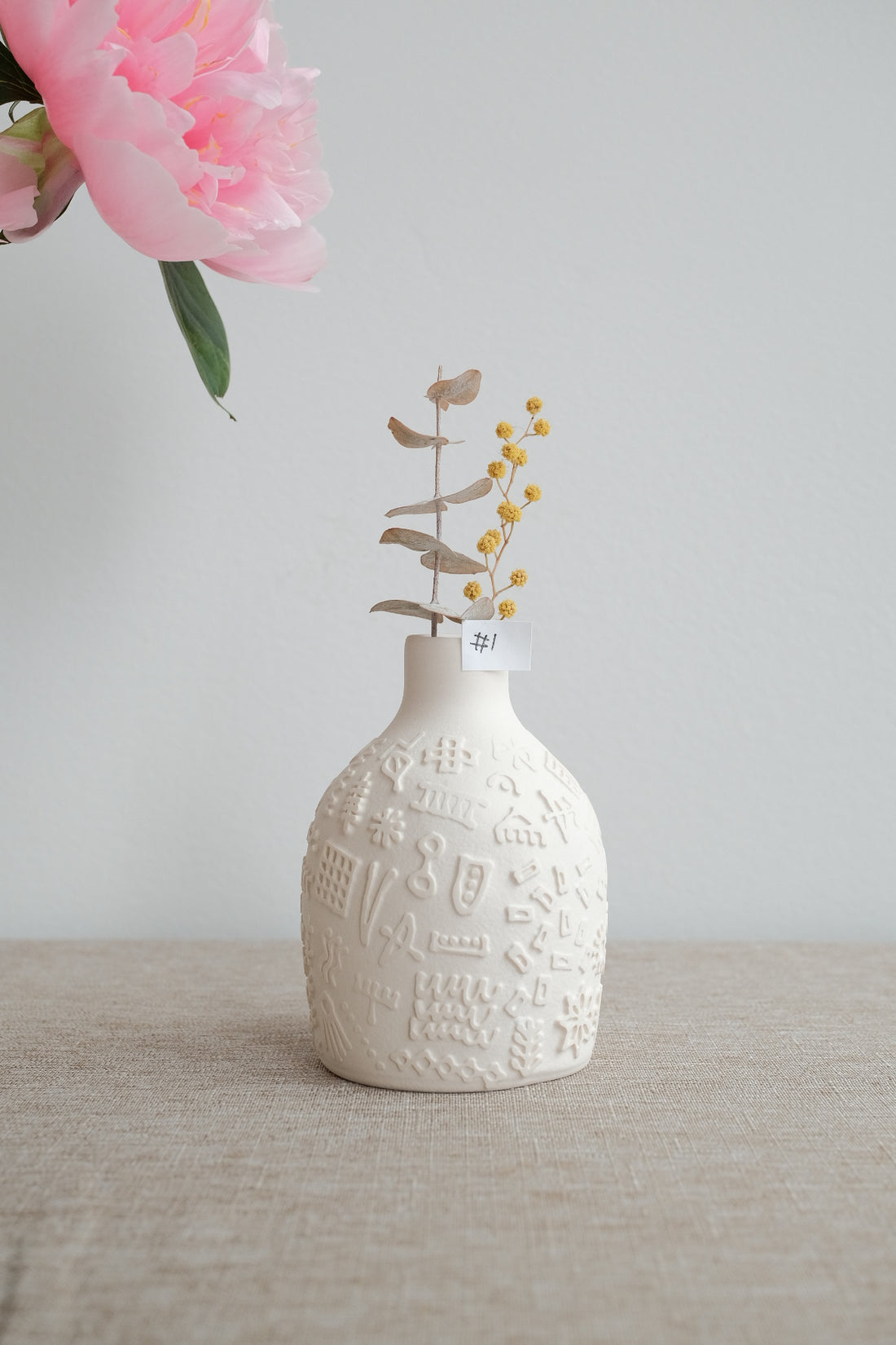 Natsumi Iino 飯野夏實 Vase NI018