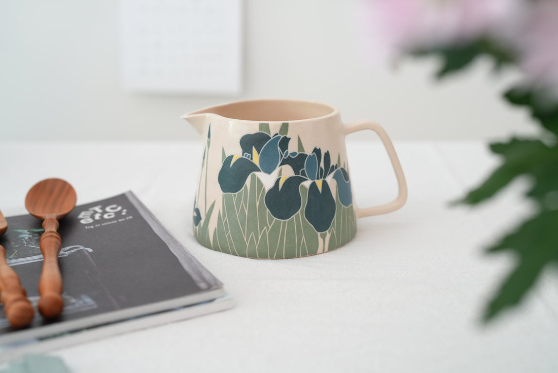 Shirogarasu Studio Iris Coffee Jug