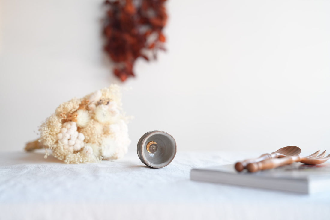 Akemi Suzuki 鈴木明美 - White Dot Collection - Tea/Sake Cup AS32