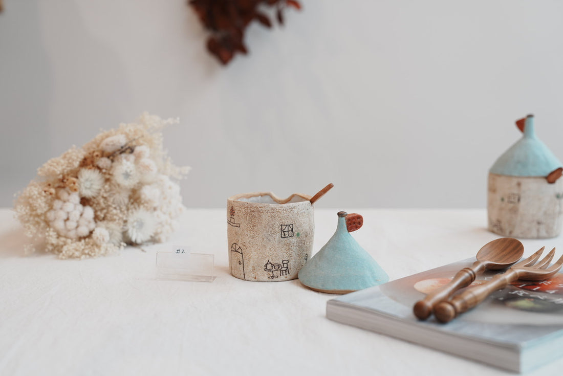 Akemi Suzuki 鈴木明美 - Blue Salt/Sugar Jar AS01a