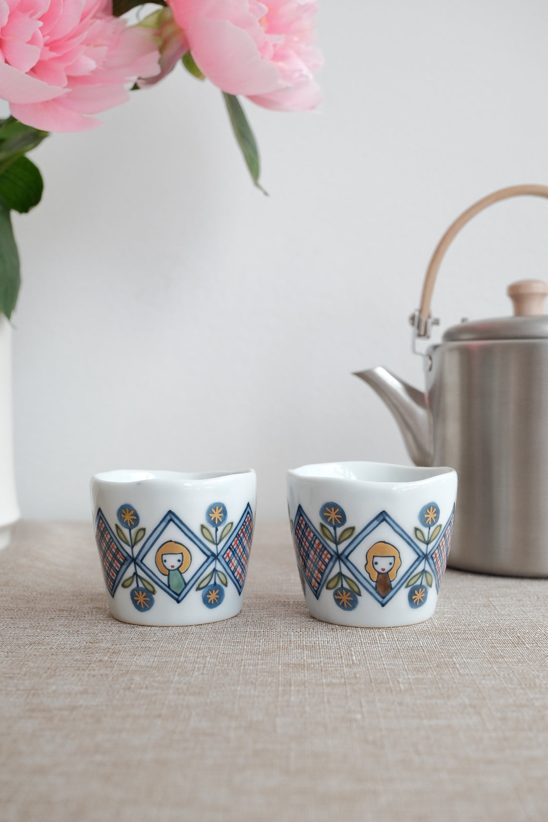 Natsumi Iino 飯野夏實 Small Sake Cup - Girl NI008