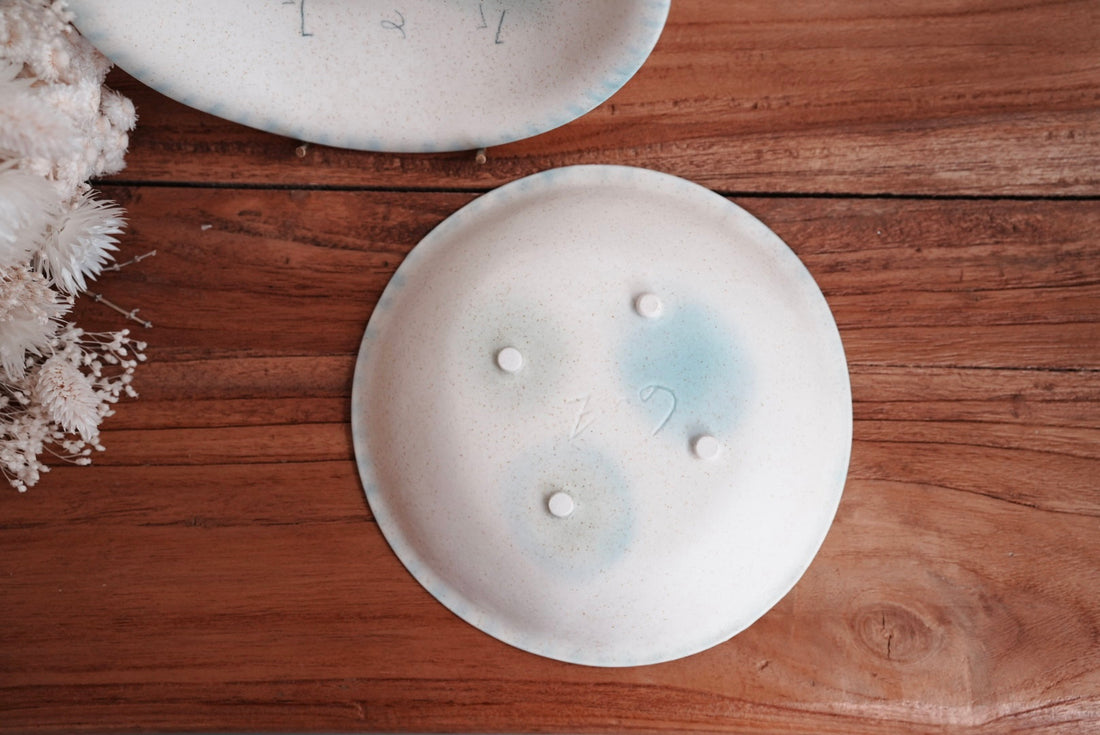 Zing Studio Hand-made Round Plate - Large Face