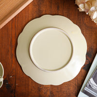 Atelier Gyuusha Medium Floral Shape Round Plate