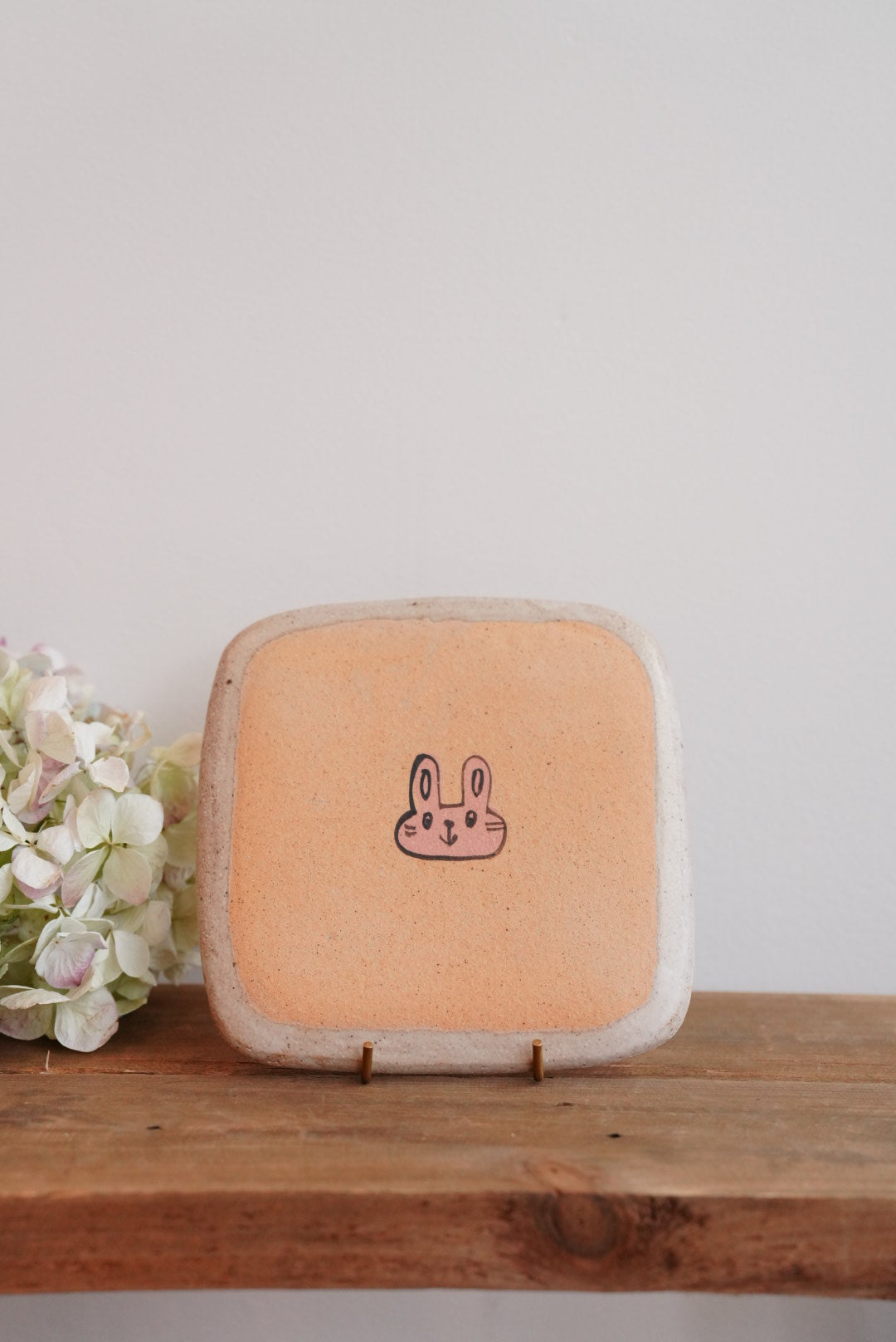 Tomotaro 岡村友太郎 - Rabbit Square Plate