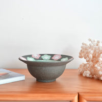Akemi Nakamura 中村明美 Flower Rim Bowl AN17