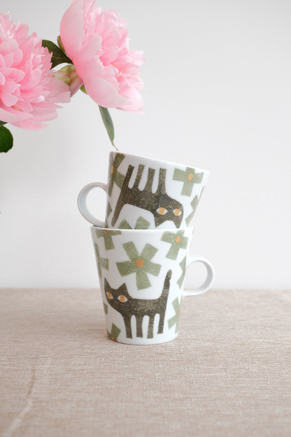 Natsumi Iino 飯野夏實 Mug - Cat NI011a