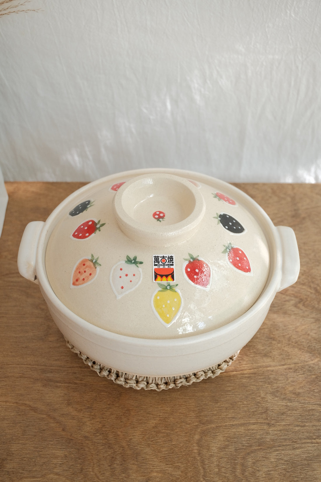 Donabe Banko Ware No.8 Strawberry Clay Pot