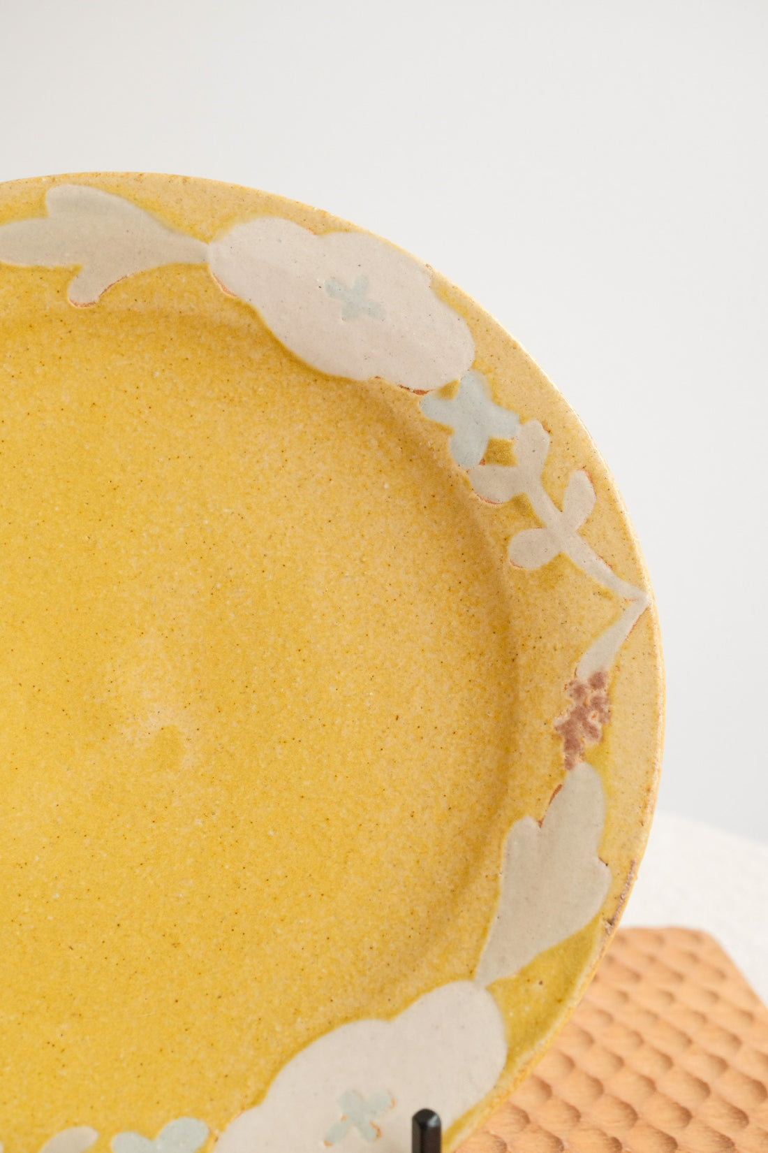 Makiko Okizawa 冲澤真纪子- Medium Saucer MA10