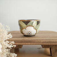 Cool Banana Black Pottery with Gold Detailing Tea Cup