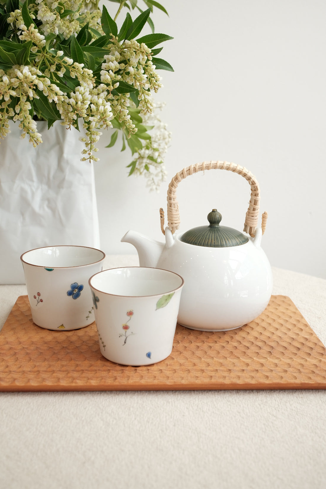 Minoware Tableware - Teapot Handle on the top