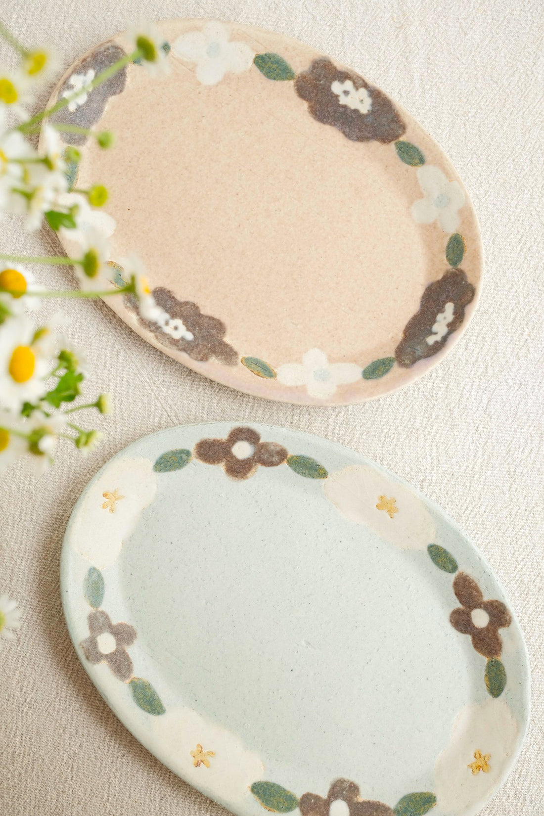 Makiko Okizawa 冲澤真纪子- Medium Oval Plate MA12