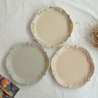谷口なづみ Flower Embossed Ceramic Plate - Single Color