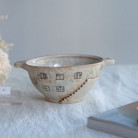 Akemi Suzuki 鈴木明美 - White Wall Double Handled Bowl AS09