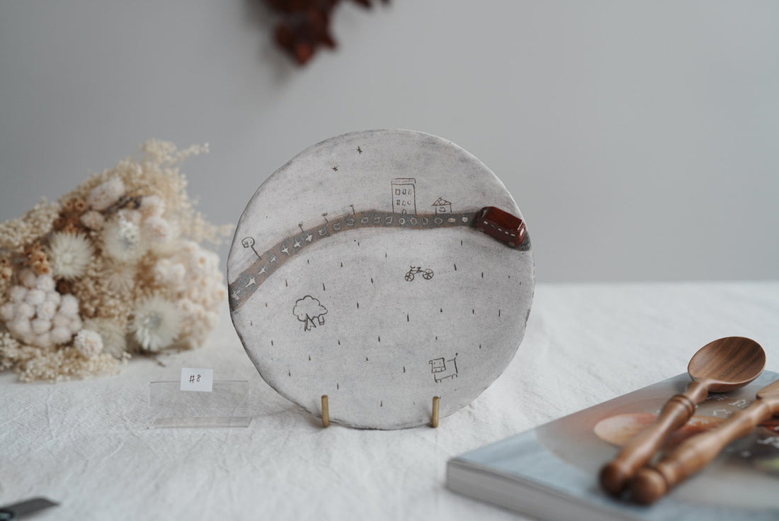 Akemi Suzuki 鈴木明美 - Road Collection Red Car 15cm Plate AS18