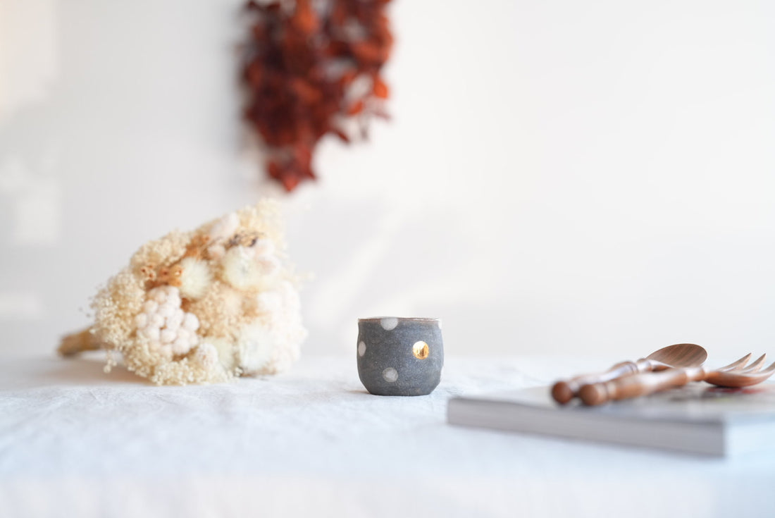 Akemi Suzuki 鈴木明美 - White Dot Collection - Tea/Sake Cup AS32