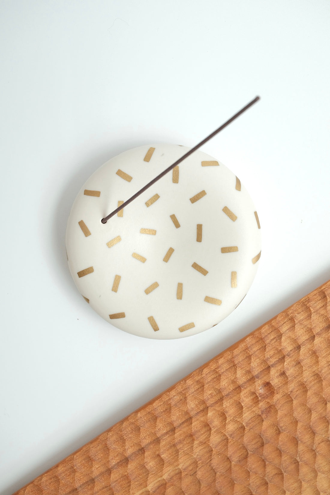 Natsumi Iino 飯野夏實 Incense Holder NI006