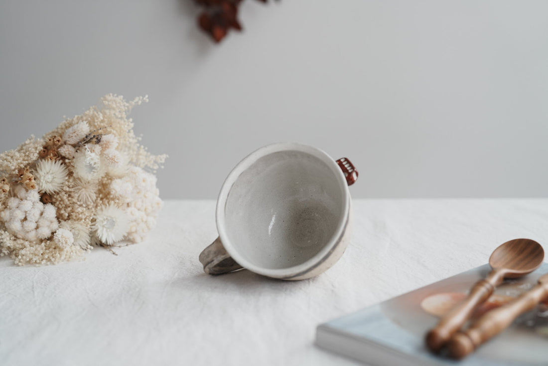 Akemi Suzuki 鈴木明美 - Road Collection Mug - Red Mug AS28