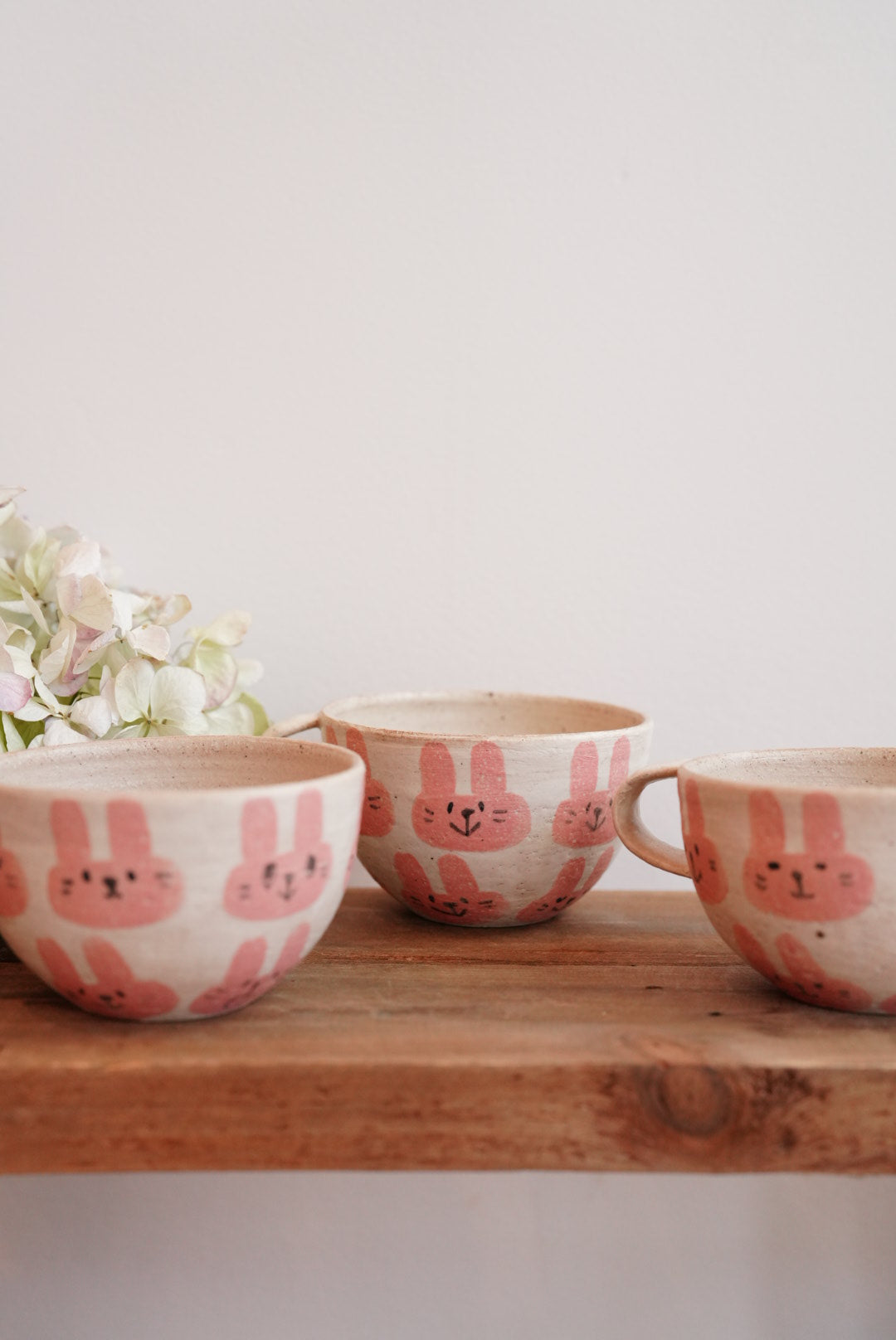 Tomotaro 岡村友太郎 - Rabbit Round Mug