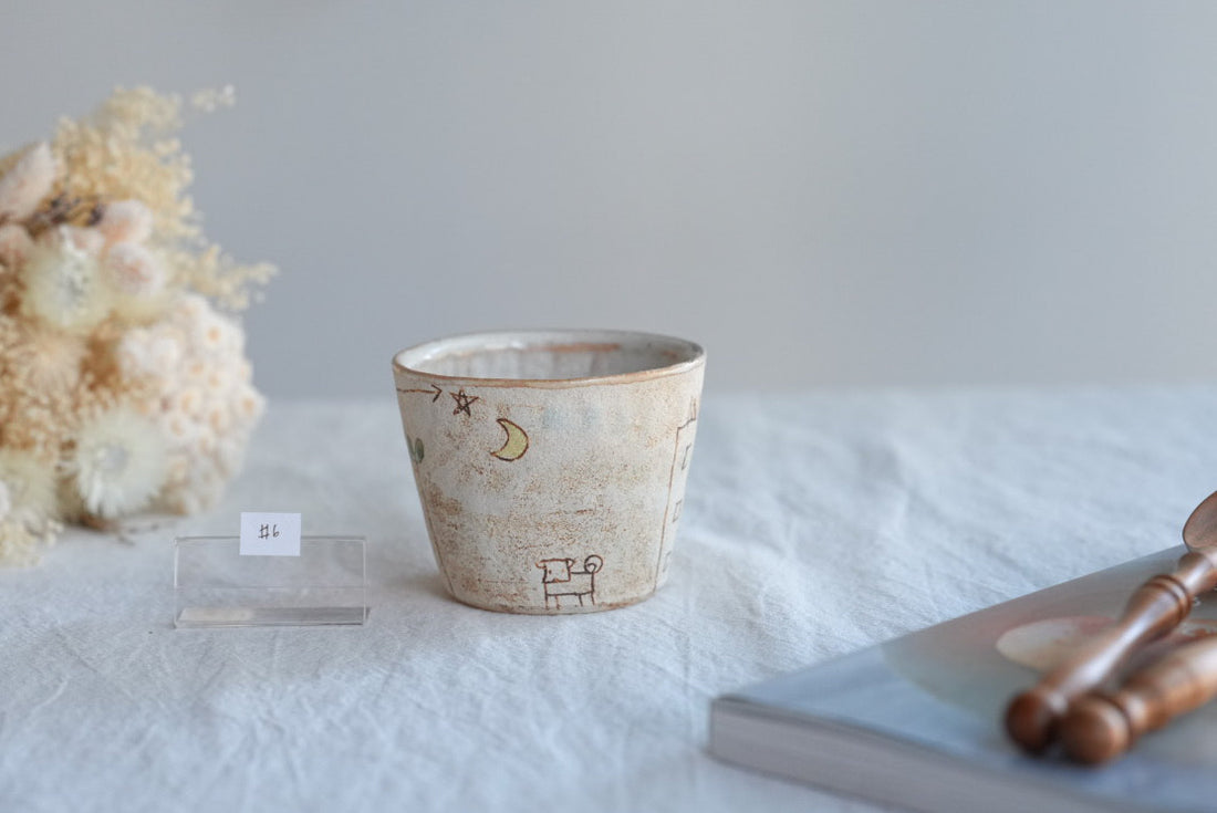 Akemi Suzuki 鈴木明美 - White Wall Collection Free Cup AS25