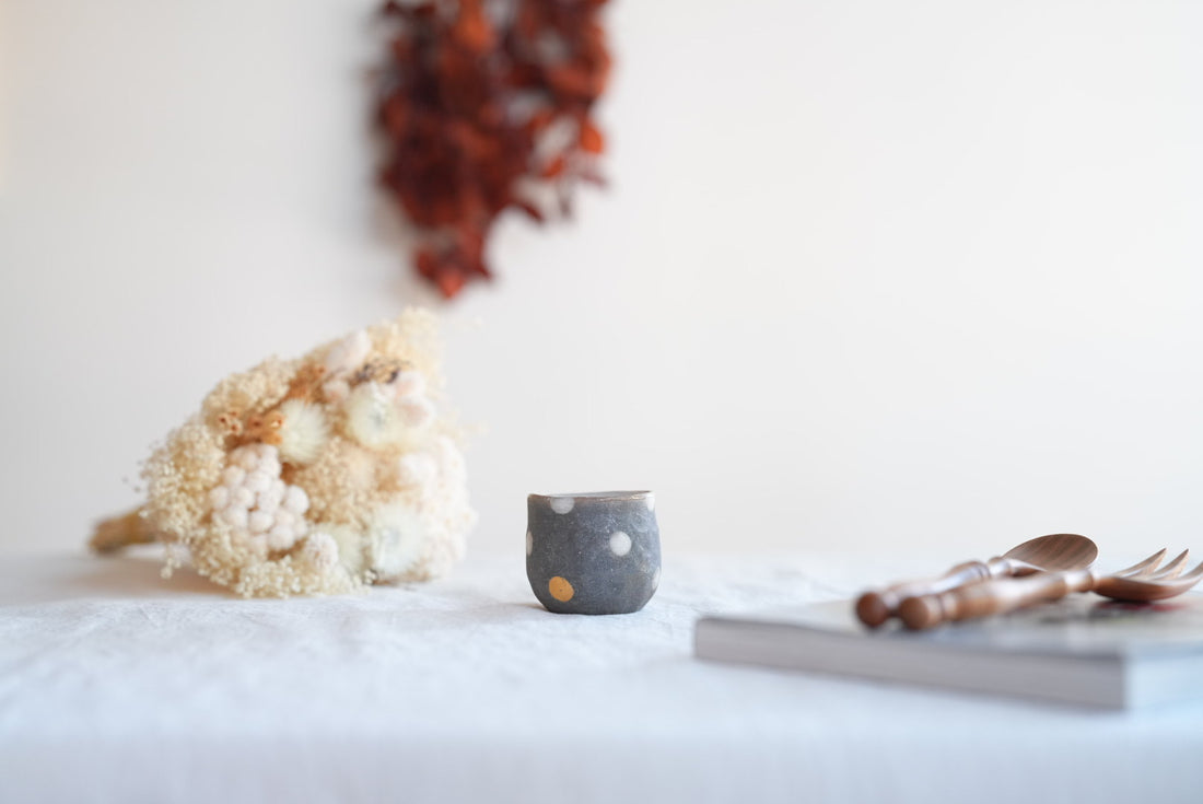 Akemi Suzuki 鈴木明美 - White Dot Collection - Tea/Sake Cup AS32