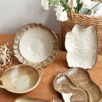 Mashiko Pottery Yoshizawa Lucky Cat Plate