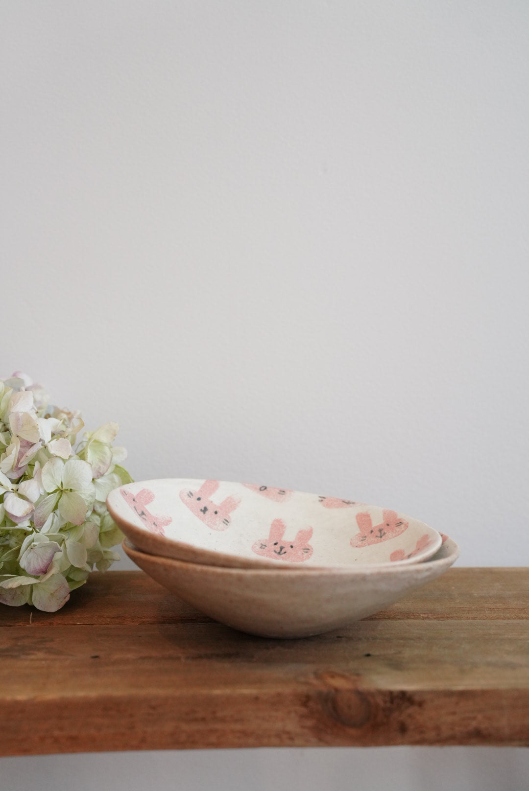 Tomotaro 岡村友太郎 - Rabbit Deep Bowl