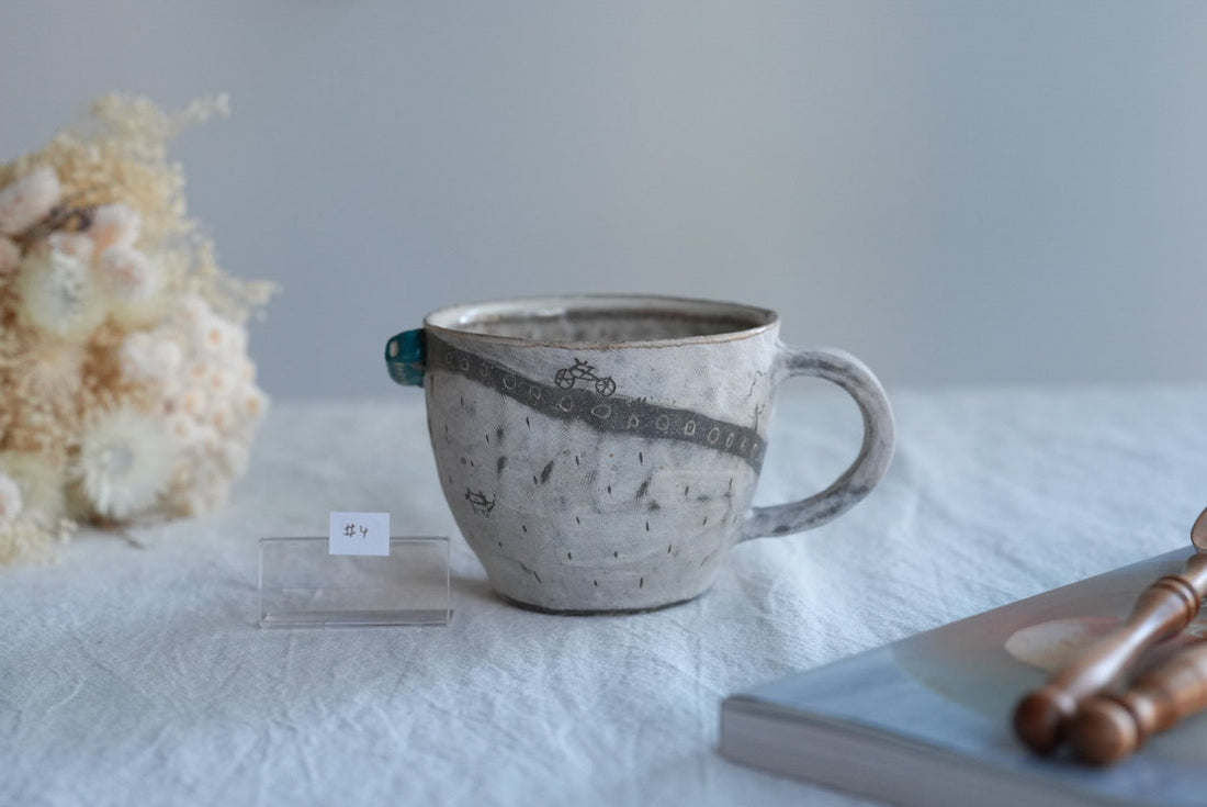 Akemi Suzuki 鈴木明美 - Road Collection Mug - Blue Car AS22