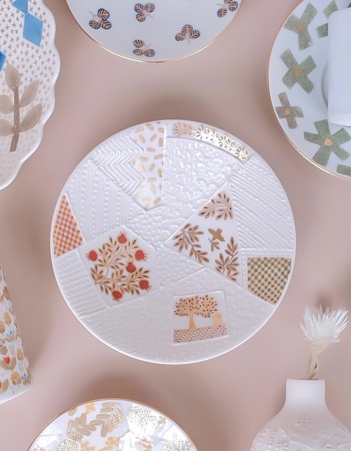 Natsumi Iino 飯野夏實 Round Plate NI007