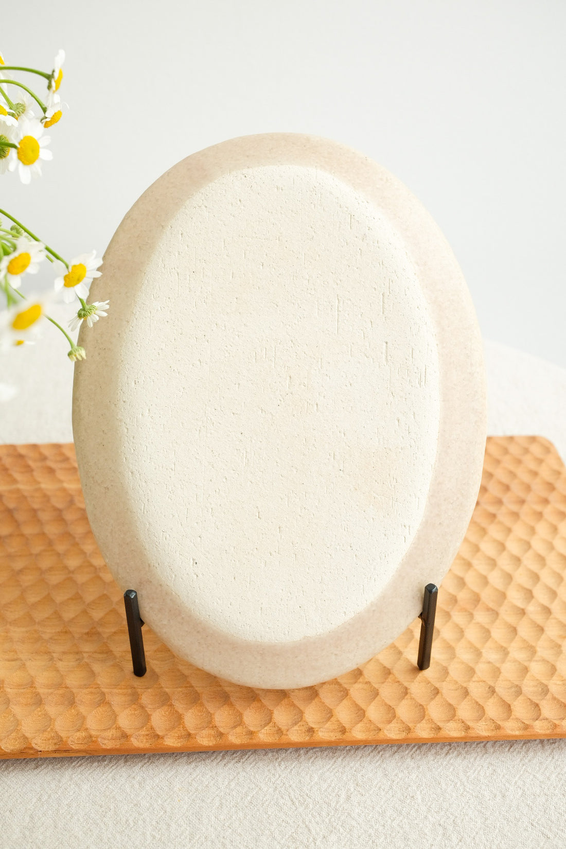 Makiko Okizawa 冲澤真纪子- Medium Oval Plate MA12